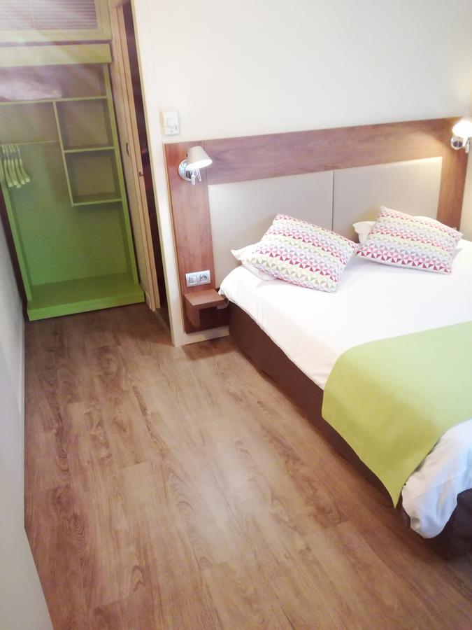 Standard Double Room,641790456:JPEG